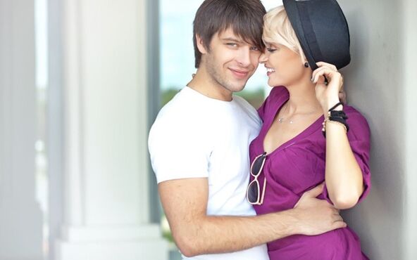 jovem casal apaixonado